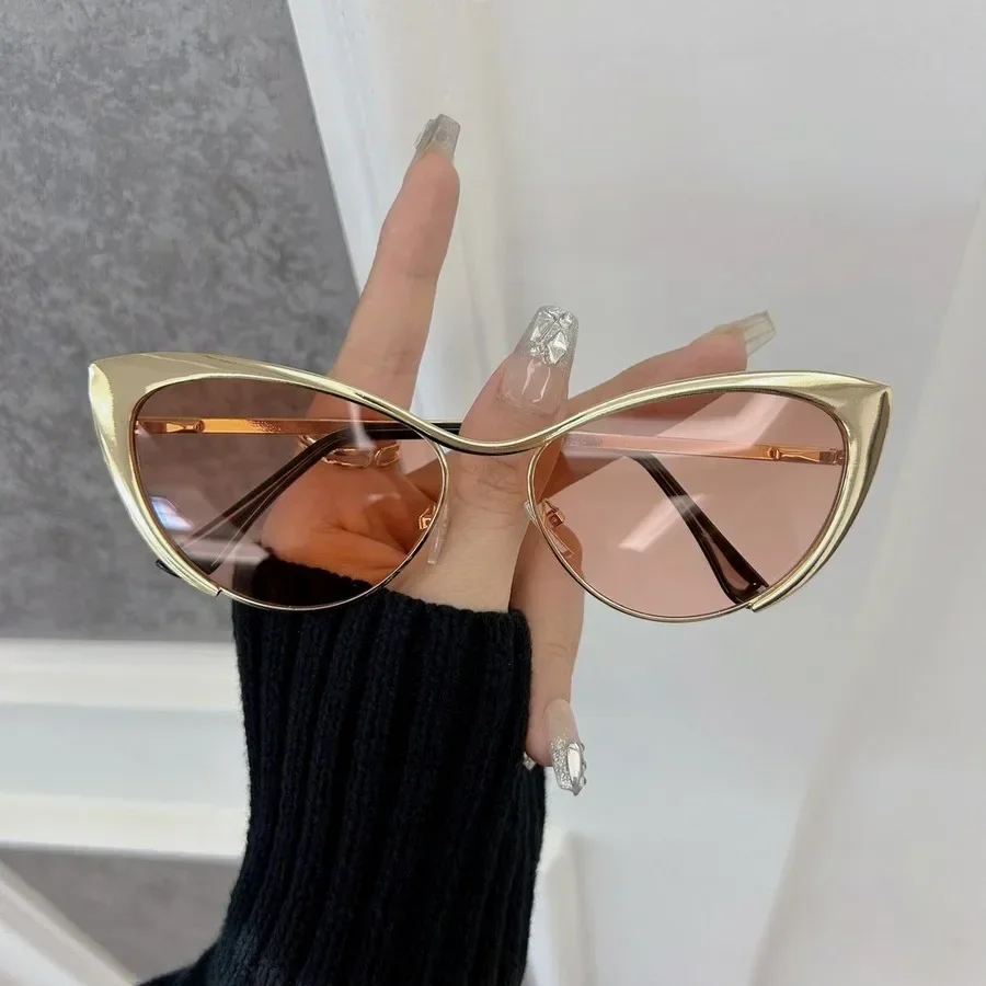 Lunettes de soleil tendance œil de chat pour femmes et hommes, monture métallique, verres colorés, marque de mode, Oculos De Sol