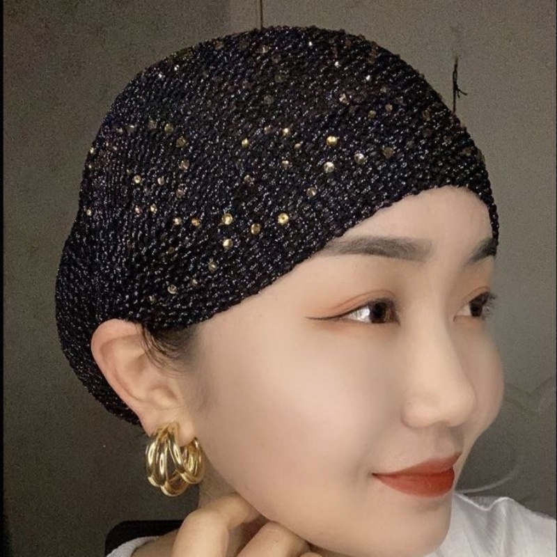 1 foulard de style européen à la mode avec un design ajouré, bonnet en maille tricotée