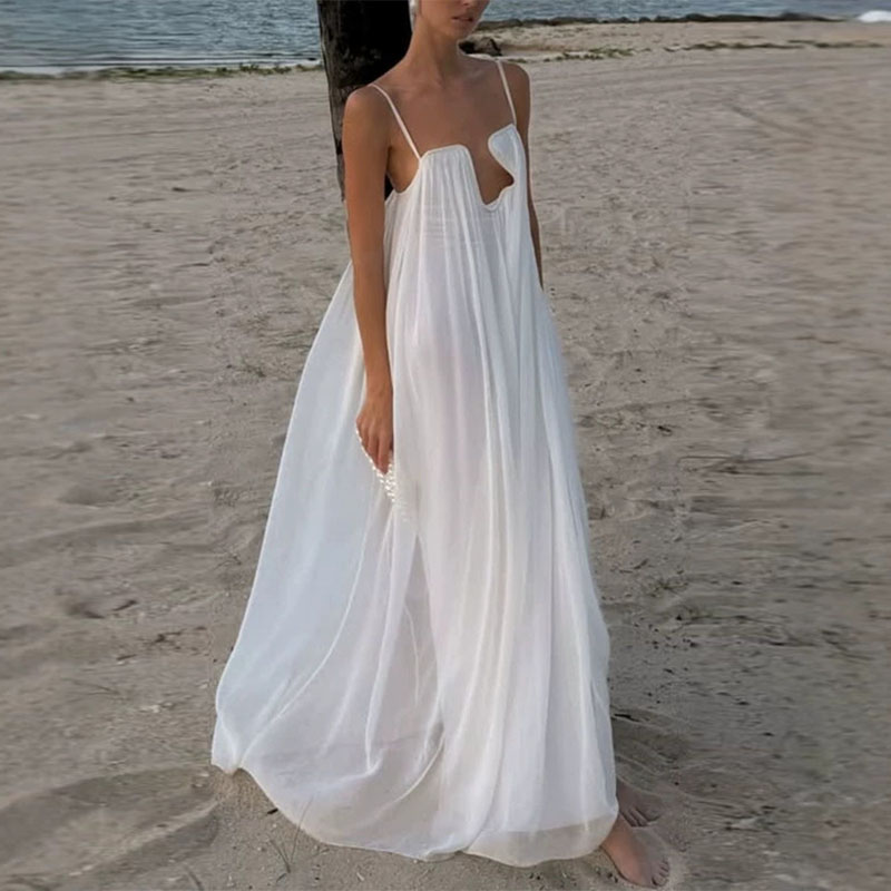 Robes pour femmes Printemps 2026, Robe longue maxi de soirée style bohème, col en U, avec décorations métalliques, ajourée, dos nu, unie, ample, à bretelles, pour l'été, Vestido