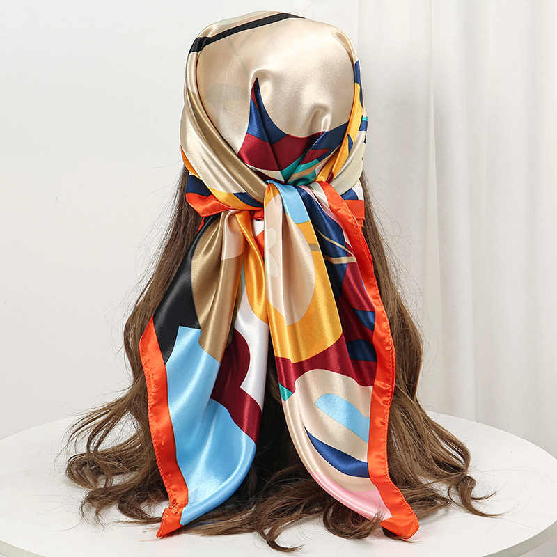 Châle en soie Satin carré Foulard pour femmes fleur Foulard femme nouveau bandeau bandes de cheveux imprimer Foulard Hijab enveloppes Bandana 2024