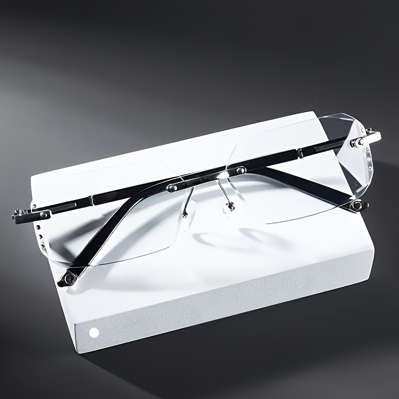 Lunettes plates sans monture à la mode pour hommes avec verres transparents, un excellent cadeau et adaptées à toutes les saisons.