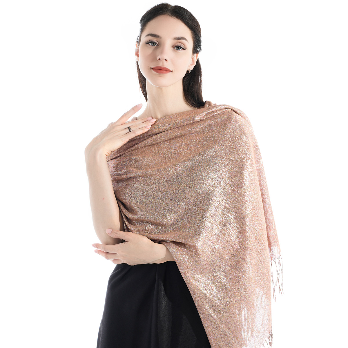 Châle en soie argentée pour femme, design fluide, idéal pour la danse, les dîners et les soirées, écharpe féminine tendance pour l'automne et l'été