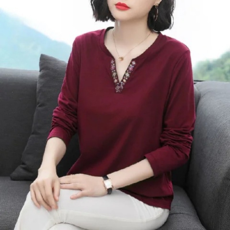 T-shirt à manches longues et col en V brodé pour femmes, décontracté, ample, confortable, idéal pour les mamans, chemisier basique doux, hauts d'été