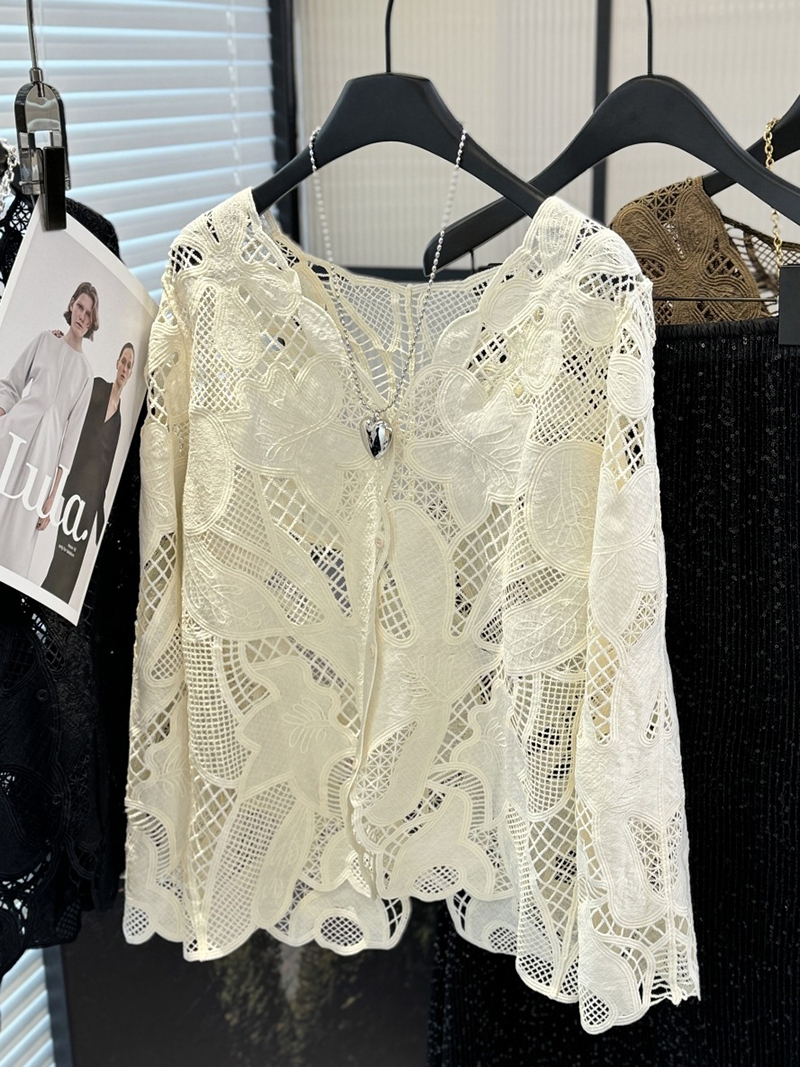 Chemise en dentelle de style français pour femme, broderie chic, simple boutonnage, combinaison évidée, manches longues élégantes, printemps, été, nouveau, Y