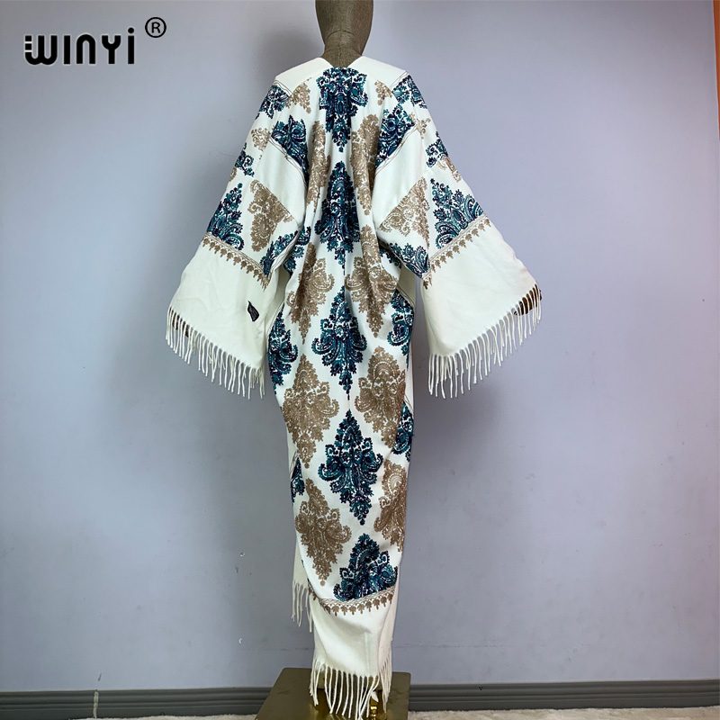 WINYI Manteau long d'hiver pour femmes avec pompon et broderie, robe musulmane, abaya de luxe de Dubaï, kimono féminin du Moyen-Orient