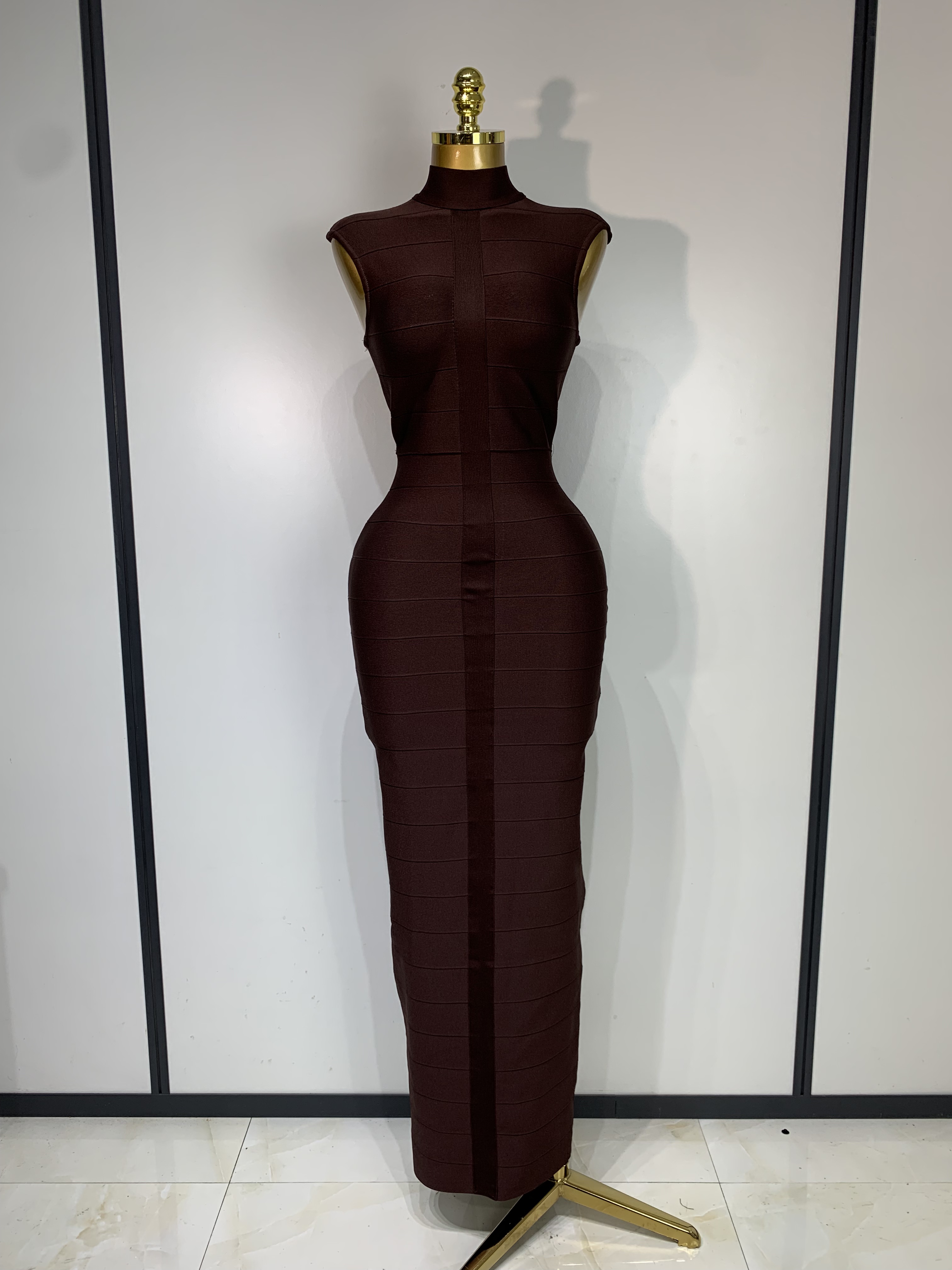 Robe moulante élégante et sexy sans manches à col roulé pour femme, idéale pour les soirées, clubs, fêtes, anniversaires, cocktails et bals de promo