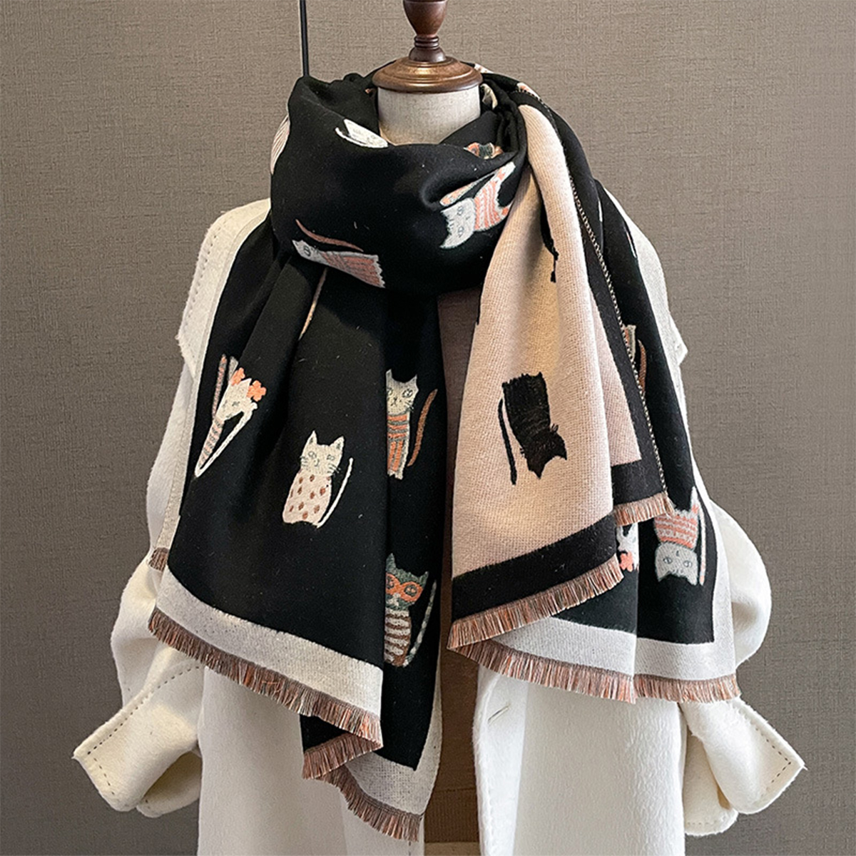 Écharpe chat mignon pour femme pour robe de soirée de mariage sensation de cachemire élégant hiver épais chaud châle longues écharpes classique cadeau de vacances