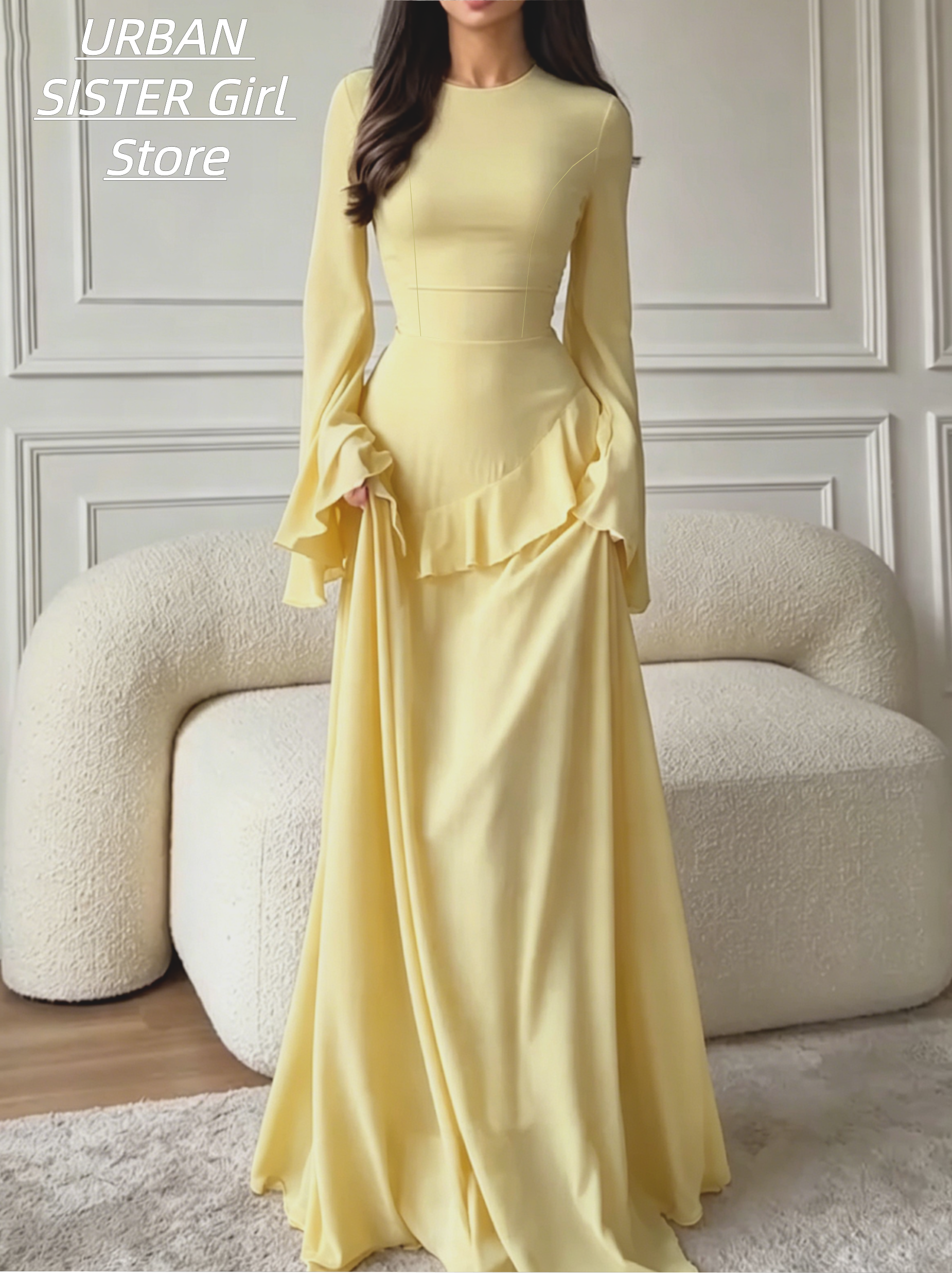 Robe longue en mousseline de soie couleur crème, col rond, manches longues évasées, taille à volants, coupe ajustée, élégante et discrète, pour mariage, banquet musulman ou soirée.