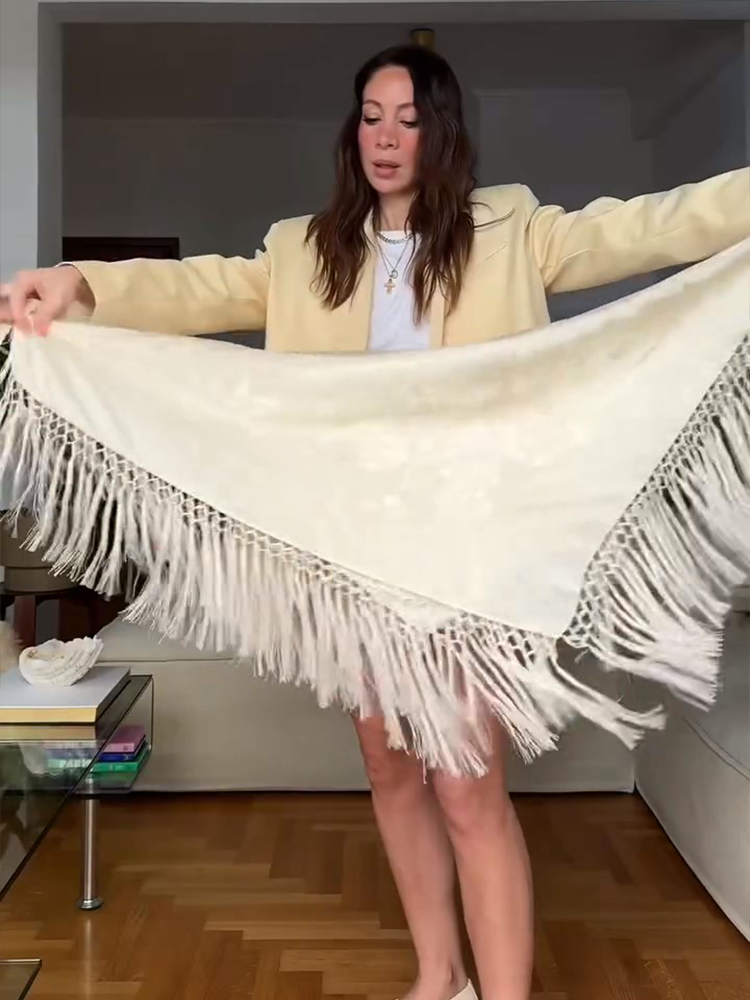 Nouvelle Écharpe Jacquard à Pompons Sexy pour Femme – Légère, Polyvalente, Idéale pour les Vacances et le Quotidien, Accessoire de Mode Féminin