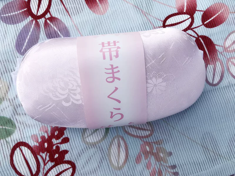 Kimono japonais, Obi, coussin et accessoires pour vêtements de cérémonie
