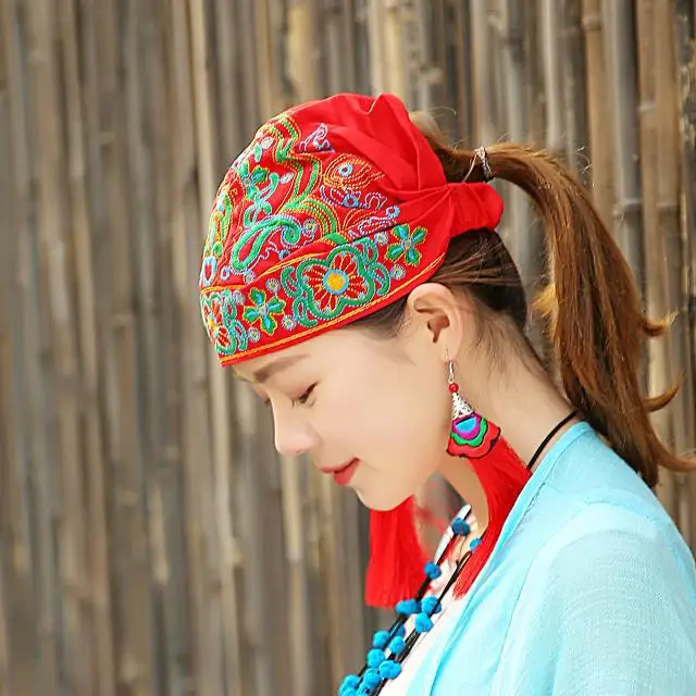 Femmes Style mexicain ethnique Vintage broderie fleurs voyage Bandanas rouge imprimé chapeau hiver loisirs Boho chapeaux pour femmes 5 couleurs