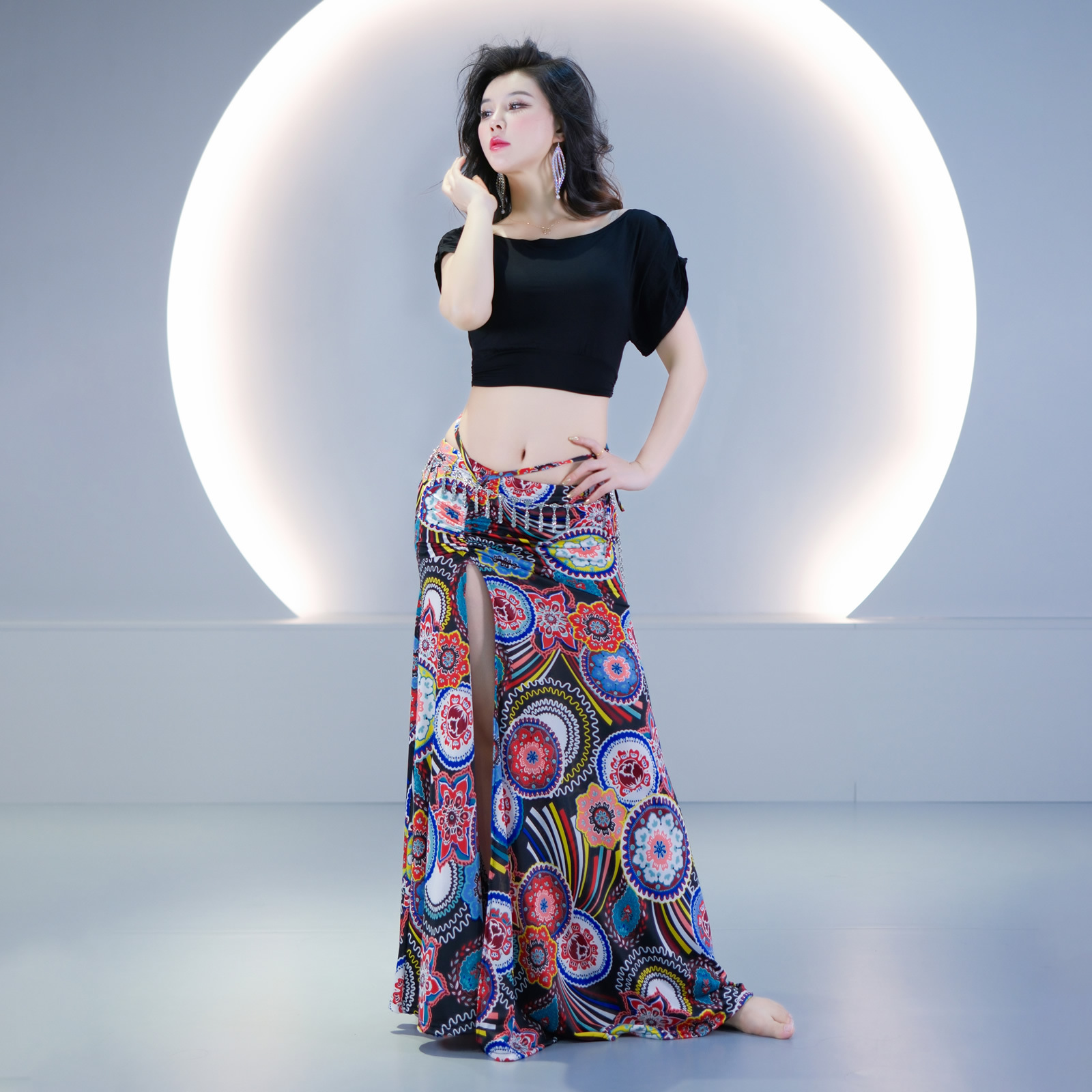 Costumes de danse du ventre pour femmes, ensemble 2 pièces haut + jupe longue, fente unique, manches courtes, costume de danse du ventre, vêtements d'entraînement