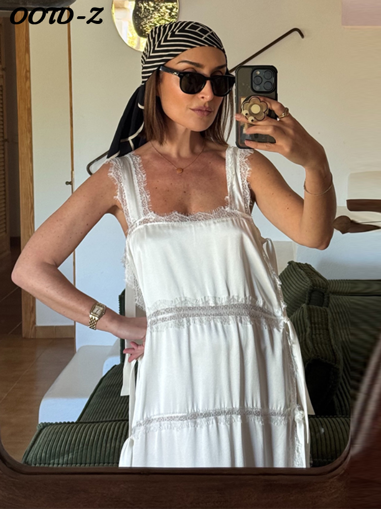 Robe longue droite décontractée pour femme, sans manches, à bretelles, avec empiècements en dentelle et découpes, fente haute, couleur unie, Été 2026