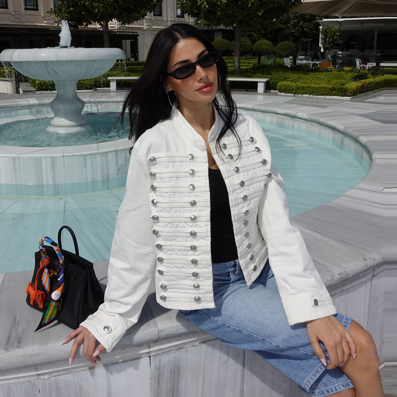 Veste en jean courte pour femme, coupe ajustée, boutonnée, chic, bleue, à manches longues, style streetwear décontracté