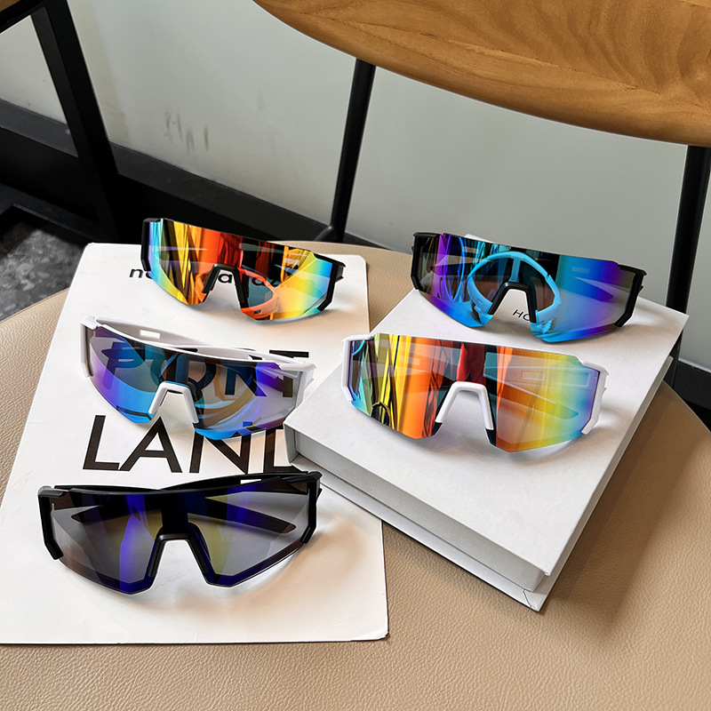 Lunettes de vélo UV400 pour hommes, lunettes de sport d'extérieur anti-ultraviolettes, lunettes surdimensionnées, lunettes de protection contre le vent pour la randonnée, l'escalade et le VTT.