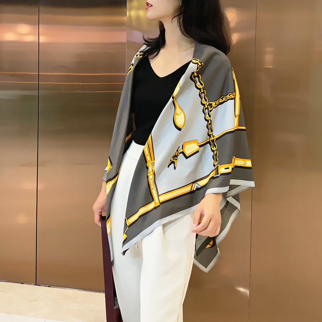 Grand foulard carré en soie pour femme 130x130cm, imprimé géométrique rétro à chaînes, foulard de tête tendance pour accessoires élégants