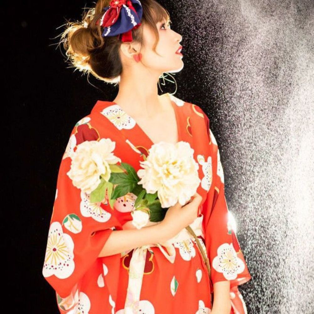 Kimono japonais traditionnel imprimé floral, élégance de style japonais, robe kimono Sakura pour fille, nouveauté asiatique