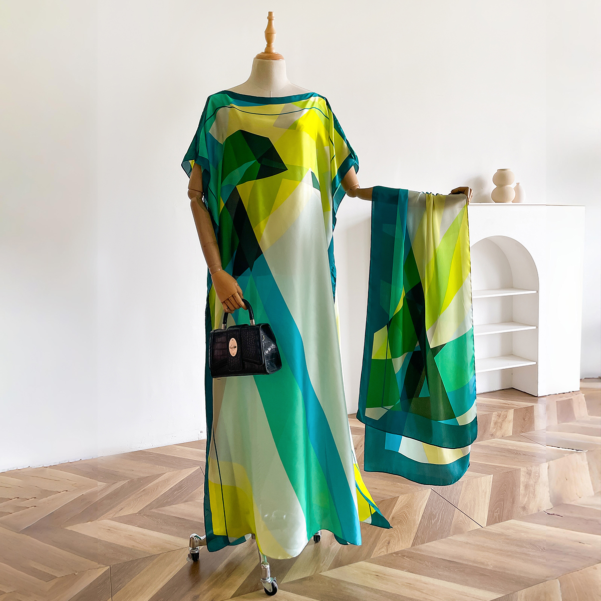 Robe africaine à manches courtes pour femmes, nouvelle mode africaine, motif coloré, dubaï, été, soie véritable, impression douce, ample, Tradition musulmane, 2025