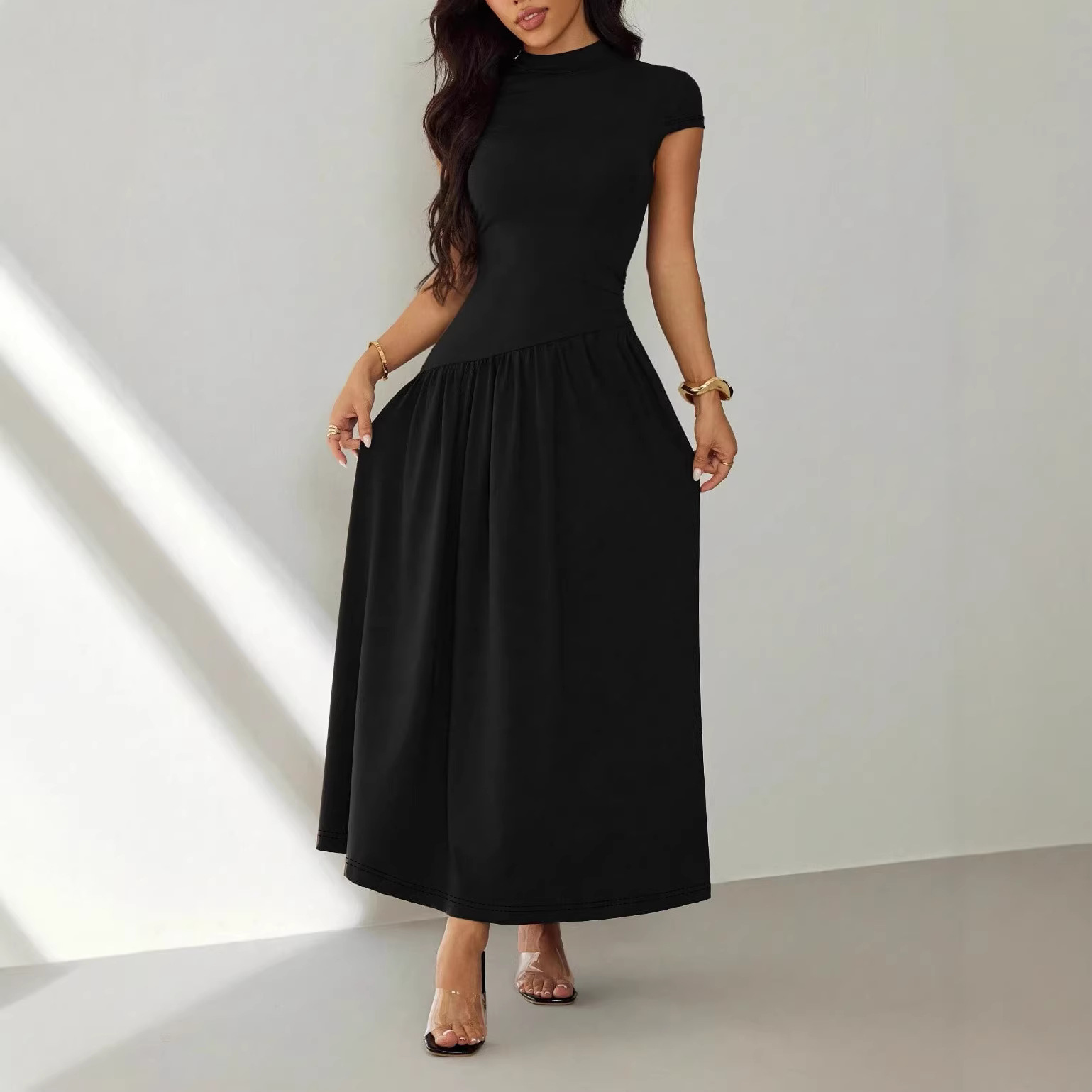 Nouvelle Robe Longue Maxi Élégante et Tendance 2026 pour Femme, Couleur Unie, Coupe Ajustée, Manches Courtes, Col Rond