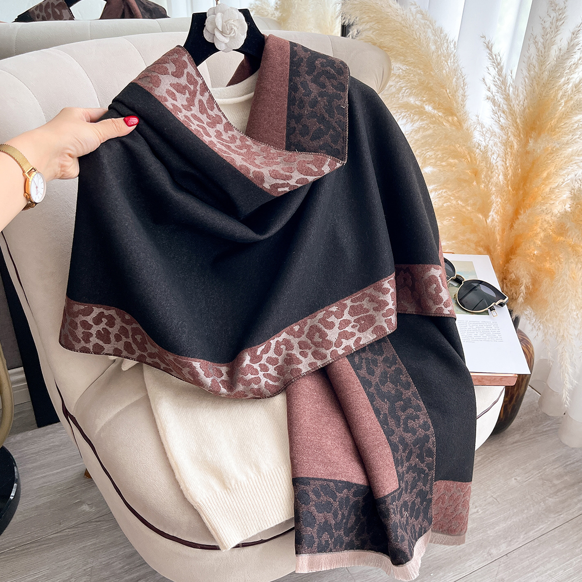 Nouveau luxe cachemire Plaid léopard écharpe hiver femmes Pashmina châles couverture chaude enveloppes femme épais foulards Bufanda foulards