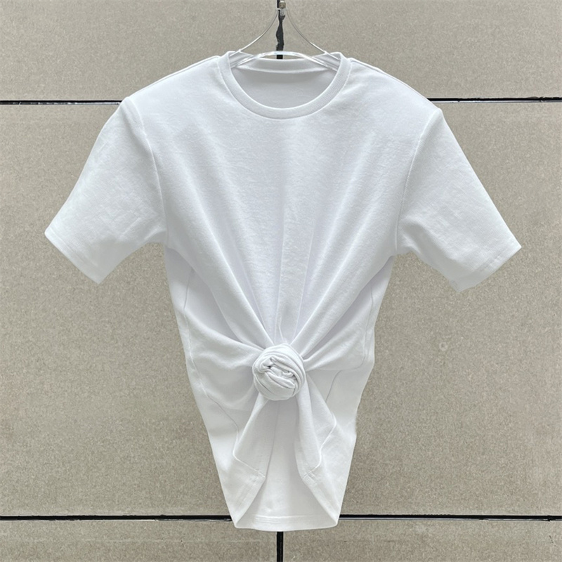 T-shirt femme 2025 été nouveau haut à manches courtes tricoté élastique fleur 3D décoré col rond pull pur coton haut court