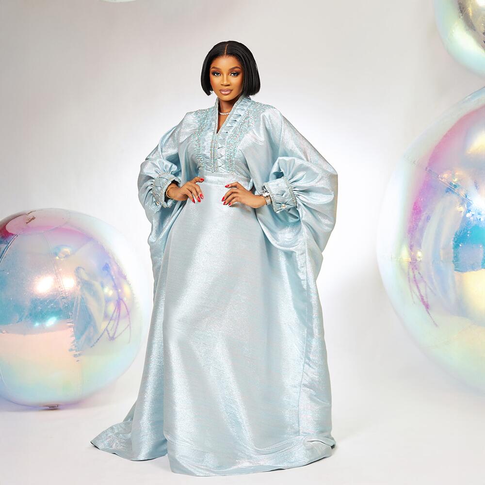 Robes africaines luxueuses pour femme avec ceinture intégrée, grandes tailles, robes de luxe à col en V avec strass pour l'église