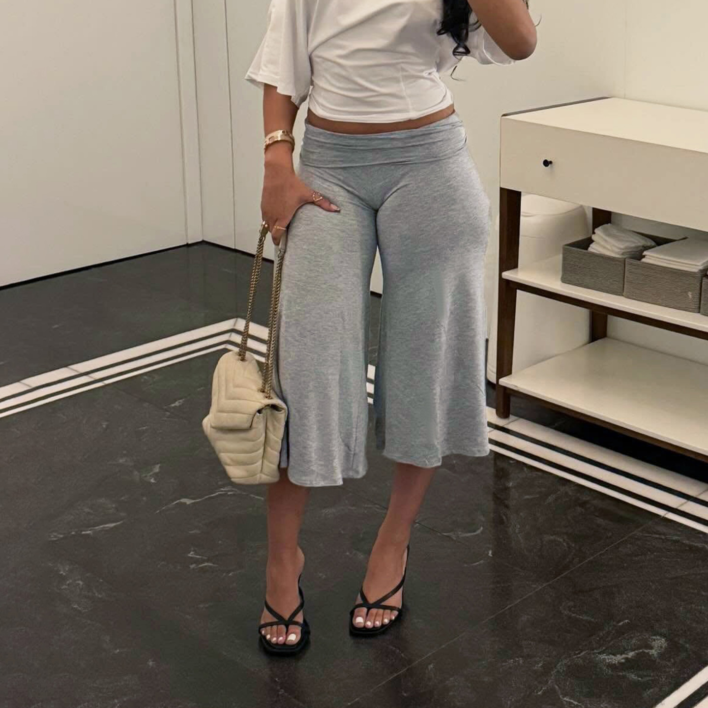 SUCHCUTE Pantalon Capri Femme en Maille Taille Basse à Rabat, Coupe Ample et Fluide, Jambes Larges, Style Y2K, Décontracté Streetwear, Nouveau