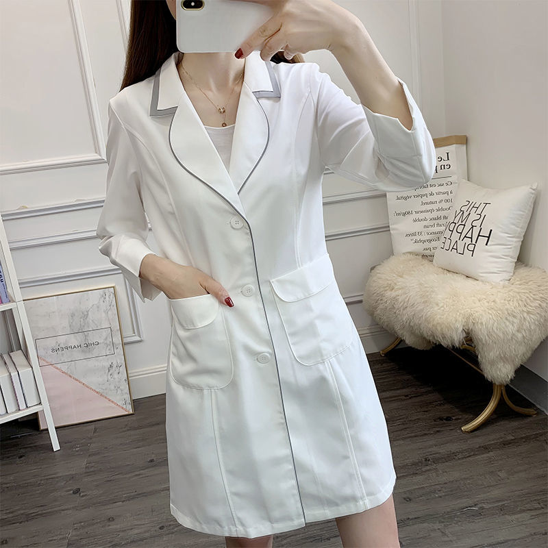 Blanc court beauté uniforme robe spa rose gommage hauts blanc grande taille noir Salon toilettage vêtements laboratoire blouse logo esthéticienne haut