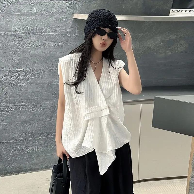Débardeurs amples sans manches pour femmes, camisoles irrégulières, col en V, plis, style coréen chic, blanc, été 2026