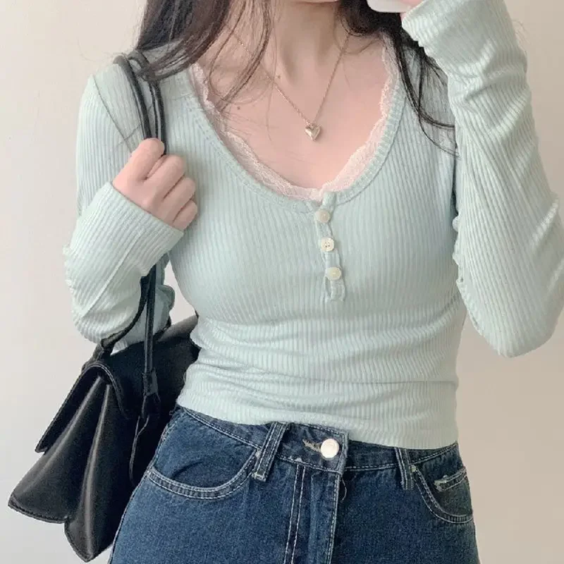 T-shirts à manches longues pour femmes, Slim, boutons en dentelle, Kawaii, Y2k, hauts décontractés, pulls, nouvelle collection printemps 2024