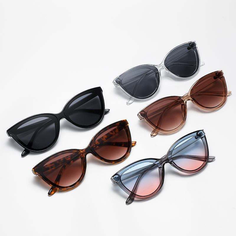 Grand Cadre Cat Eye lunettes de Soleil Femmes Nouveau Rétro Style Minimaliste Gradient Lunettes de Soleil Haute Qualité Lunettes UV400
