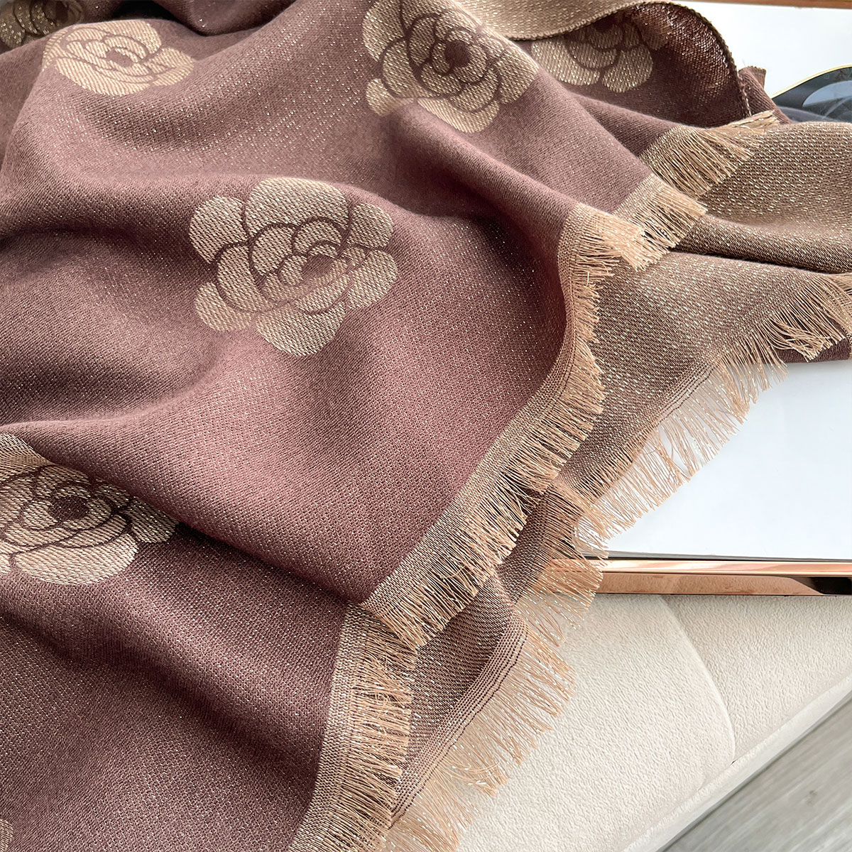 Nouvelles dames musulmanes Hijab fil doré longue écharpe printemps et automne Protection solaire écharpe camélia châle Foulard enveloppement Foulard