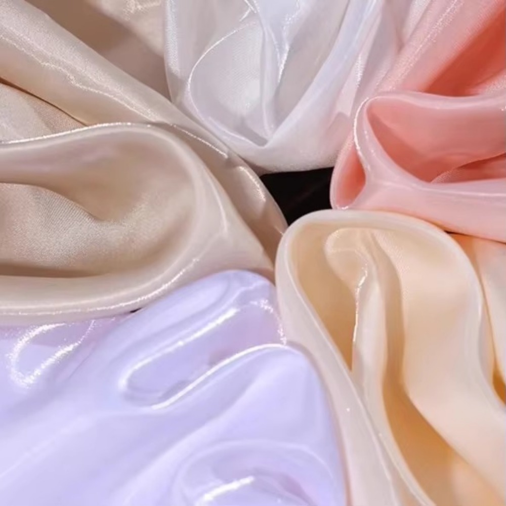 Tissu satin liquide en polyester, tissu d'habillement épaissi, réfléchissant naturel, tissu de soie cristalline satinée, robe de mariée décorative