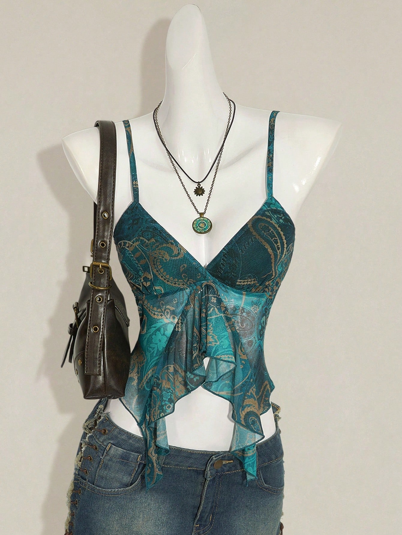 Haut court asymétrique en maille transparente à col en V sexy pour femme, avec ourlet plissé et dos nu, coupe ajustée décontractée, motif cachemire, été 2026