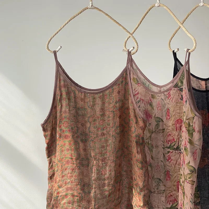 Camisole en fibre de ramie imprimée de style coréen pour femmes, bretelles spaghetti, col en V glacé, précieux, doux, décontracté, nouveau, 2024