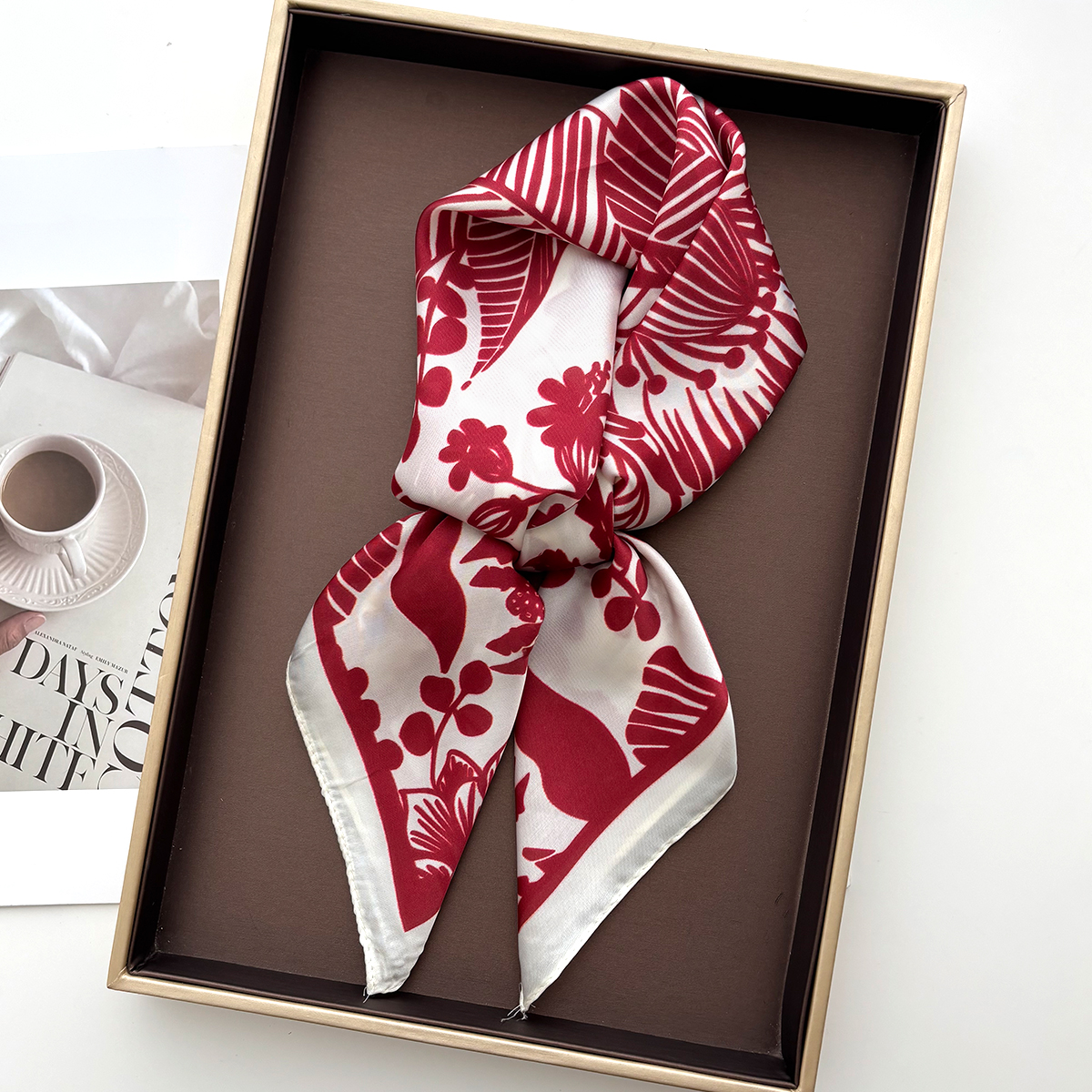 Écharpe carrée imprimée tendance pour femme, en satin doux imitation soie, foulards de luxe, bandanas, hijab, écharpe élégante, châles