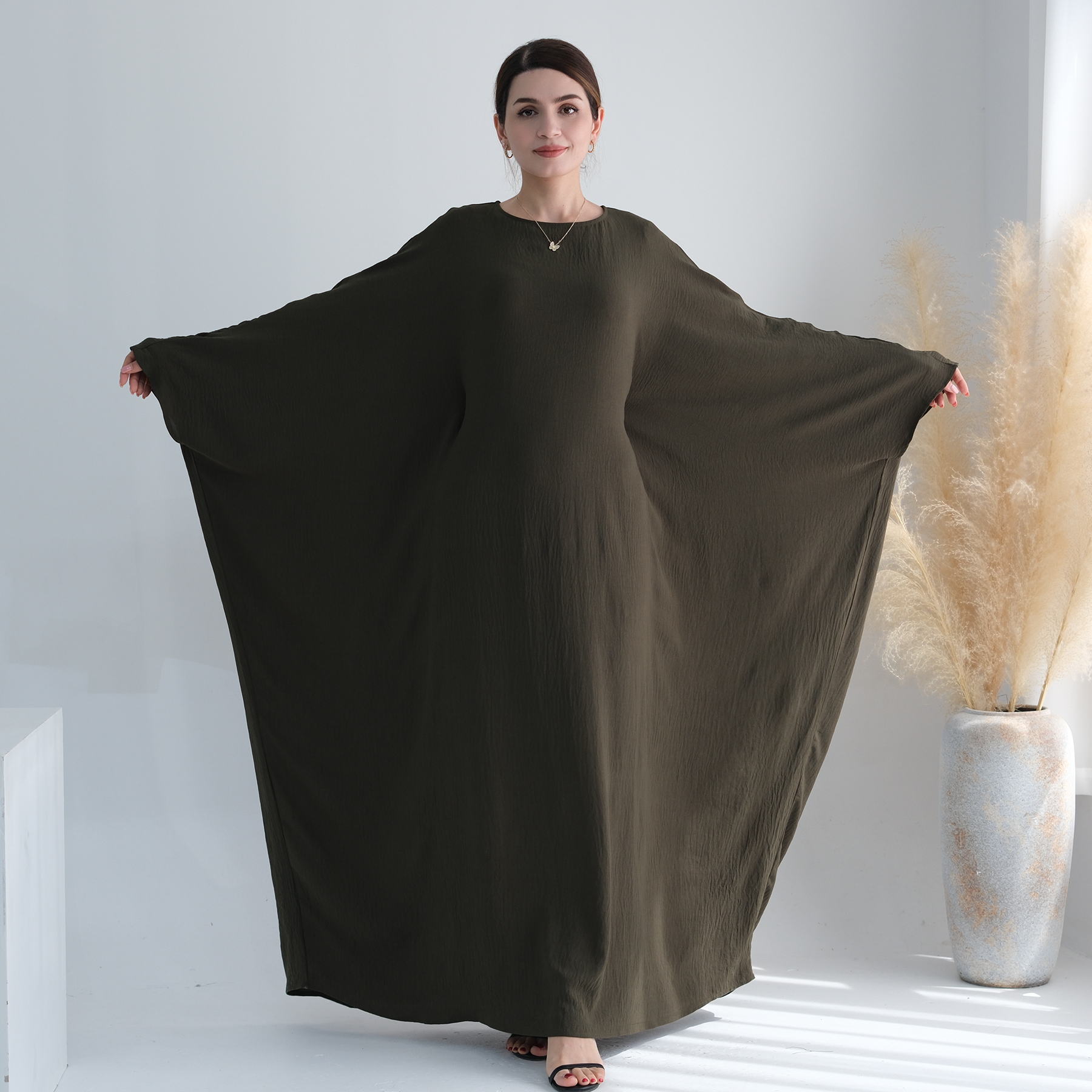Abaya à manches chauve-souris pour femmes musulmanes, grande taille, dubaï, polyester respirant, modeste, vêtements traditionnels musulmans, nouvelle collection