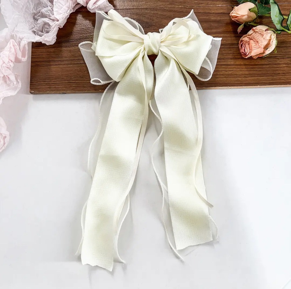 1 pièce Pince à cheveux élégante et mignonne avec nœud en organza, grand tulle à volants et pompons en satin, idéale pour coiffures gothiques vintage et événements
