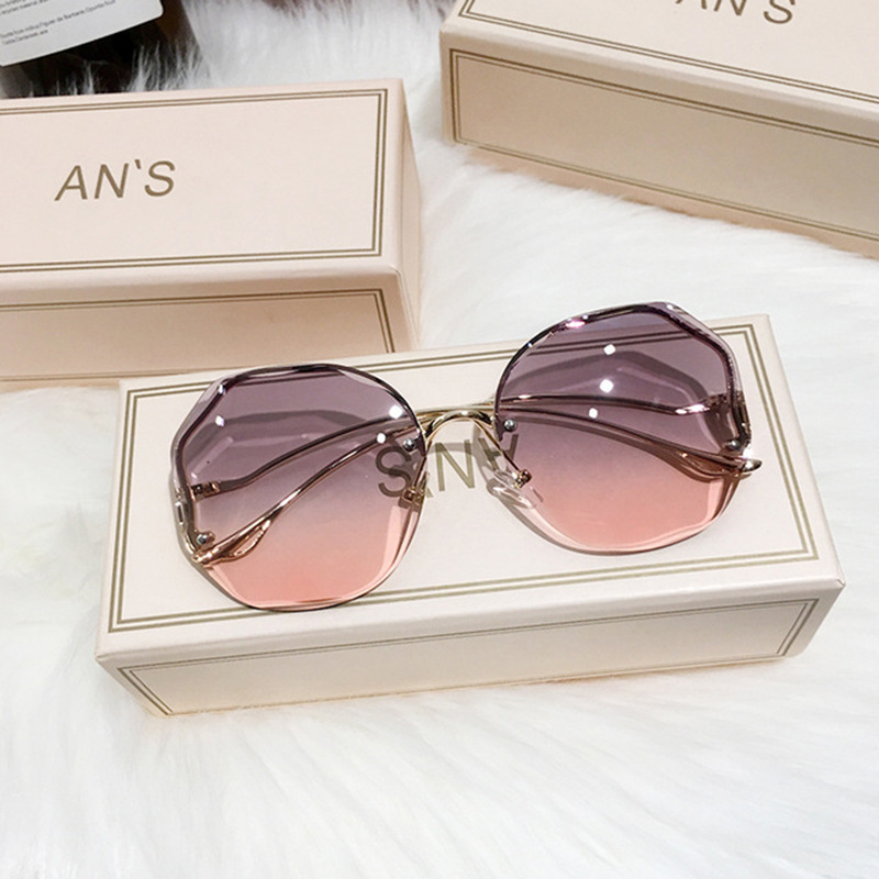 Lunettes de soleil tendance pour femmes, métalliques, UV400, vintage, design élégant, surdimensionnées, carrées, pour femmes