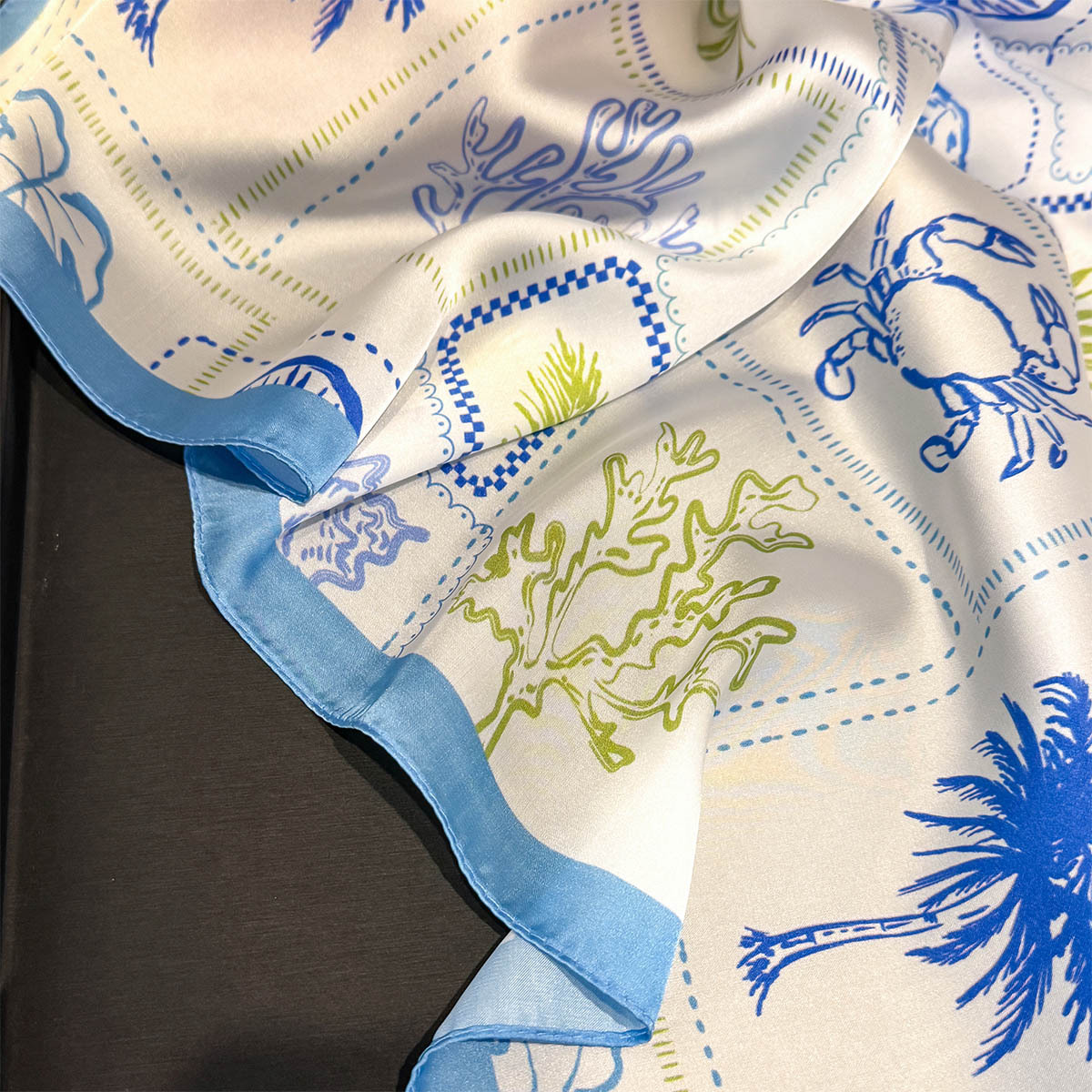 Foulards carrés en soie à imprimé coquillages et arbres pour femmes, écharpes de cou, hijabs décoratifs toutes saisons pour dames