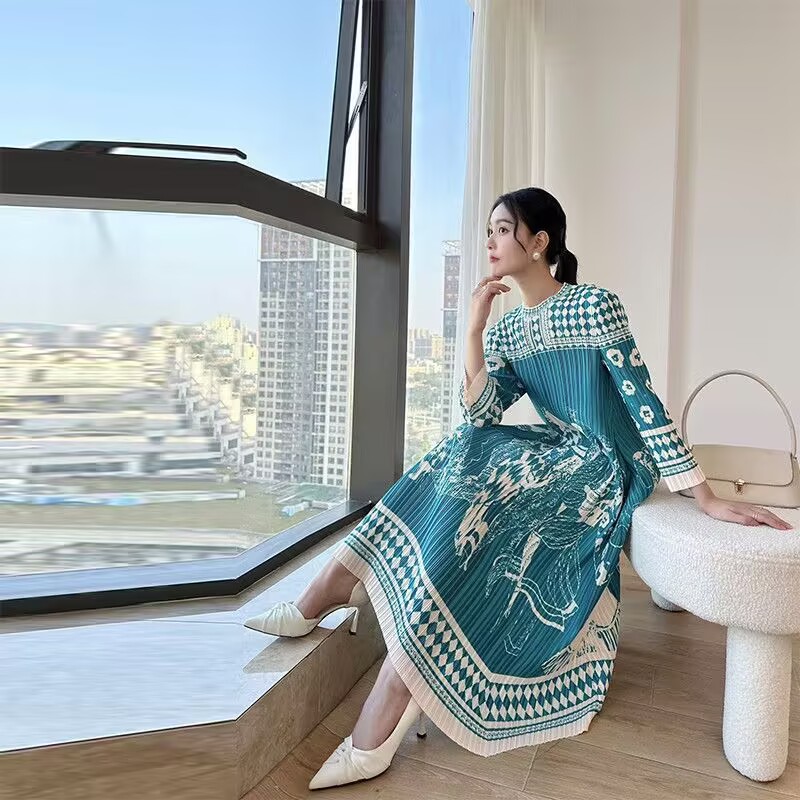 Belles robes pour femmes printemps nouvelle robe pliante ample imprimée avec col rond et manches longues robes longues de tempérament de mode