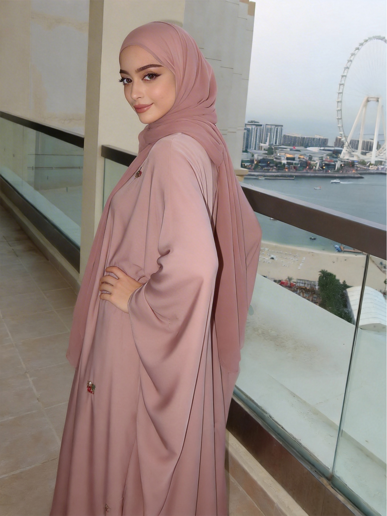 Vêtements islamiques élégants pour femmes, robe rose brodée, abaya arabe à manches chauve-souris amples