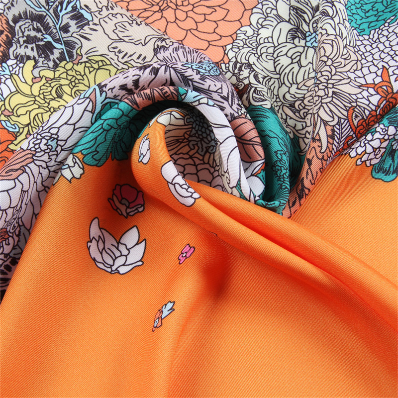 Foulard en soie Femmes Fleur Imprimé Cheval Carré Foulards Tête Echarpes Soie Foulards Femme Wraps Châles De Plage Bandana Dame Hijabs 90CM
