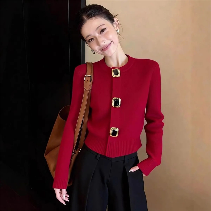 Nouveau cardigan pour femme, exquis et haut de gamme, en tricot rouge, style manteau, ample et élégant