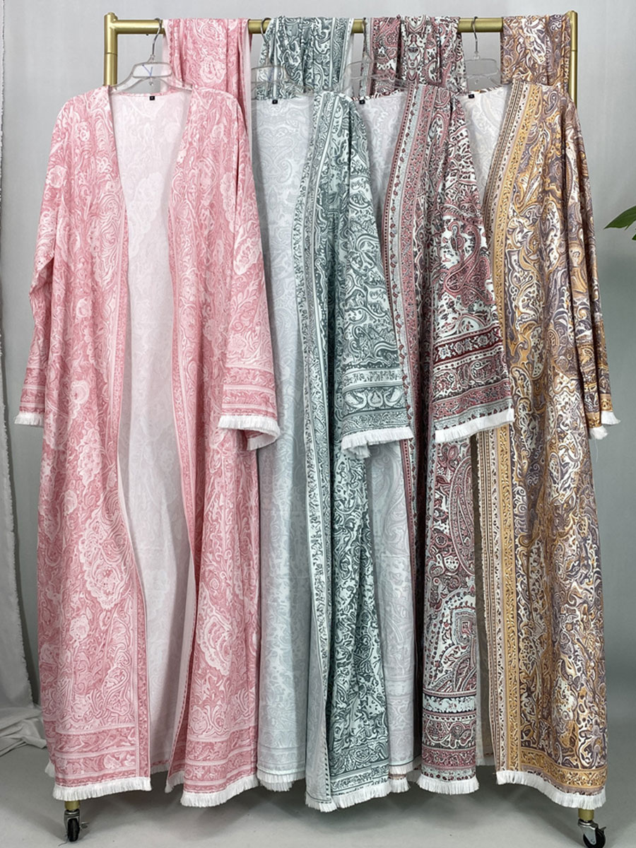 Nouvelle mode Dubaï : Abaya modeste pour femmes musulmanes, élégante robe arabe avec hijab, robe africaine à franges, cardigan islamique à manches longues et ajusté.