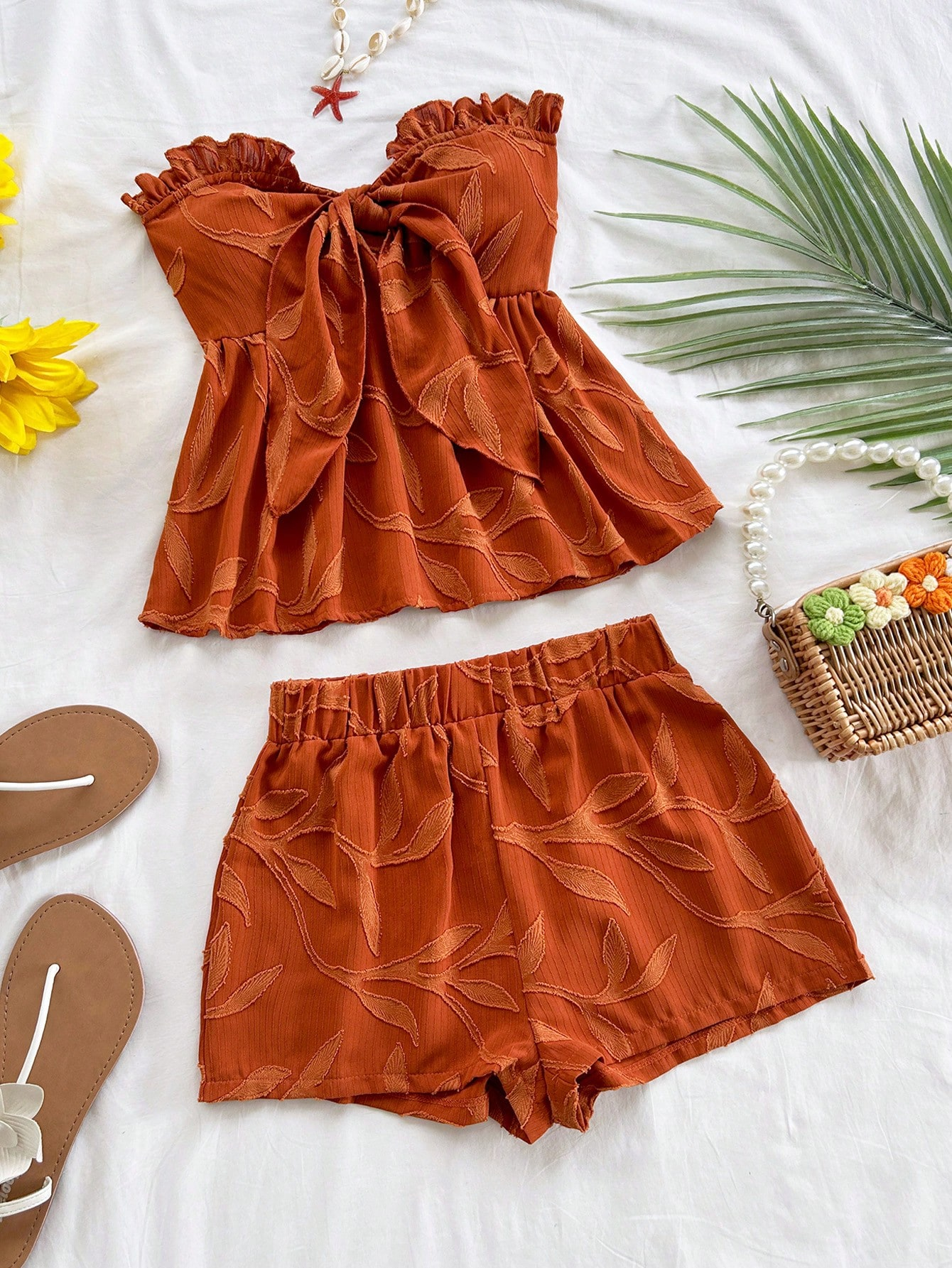 Ensemble 2 pièces pour femmes comprenant un haut imprimé orange-rouge et un short décontracté, parfait pour le quotidien, les vacances, les fêtes et les rendez-vous