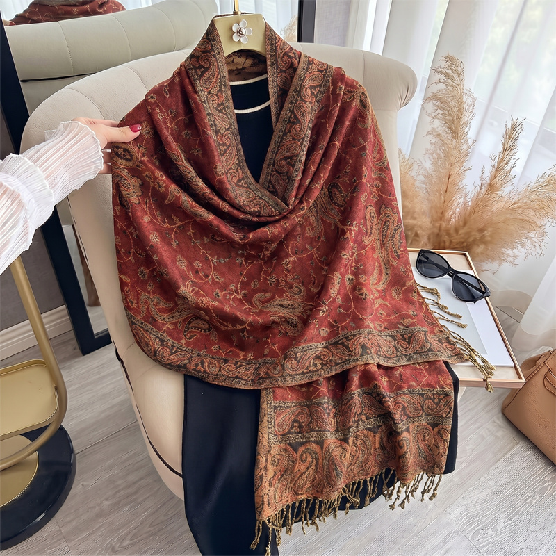 Nouvelle écharpe jacquard rouge à motif cachemire de style chinois pour femme, avec franges, châle ethnique, foulard culturel pour l'automne et l'hiver, idéal comme cadeau