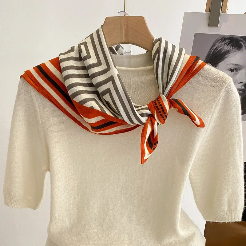 Foulard Carré en Velours Imprimé à Rayures pour Femme, Design de Luxe, Cravates Douces, Foulard de Bureau, Bandes de Sauna, Tête, Hijab, Cadeau, Nouveau