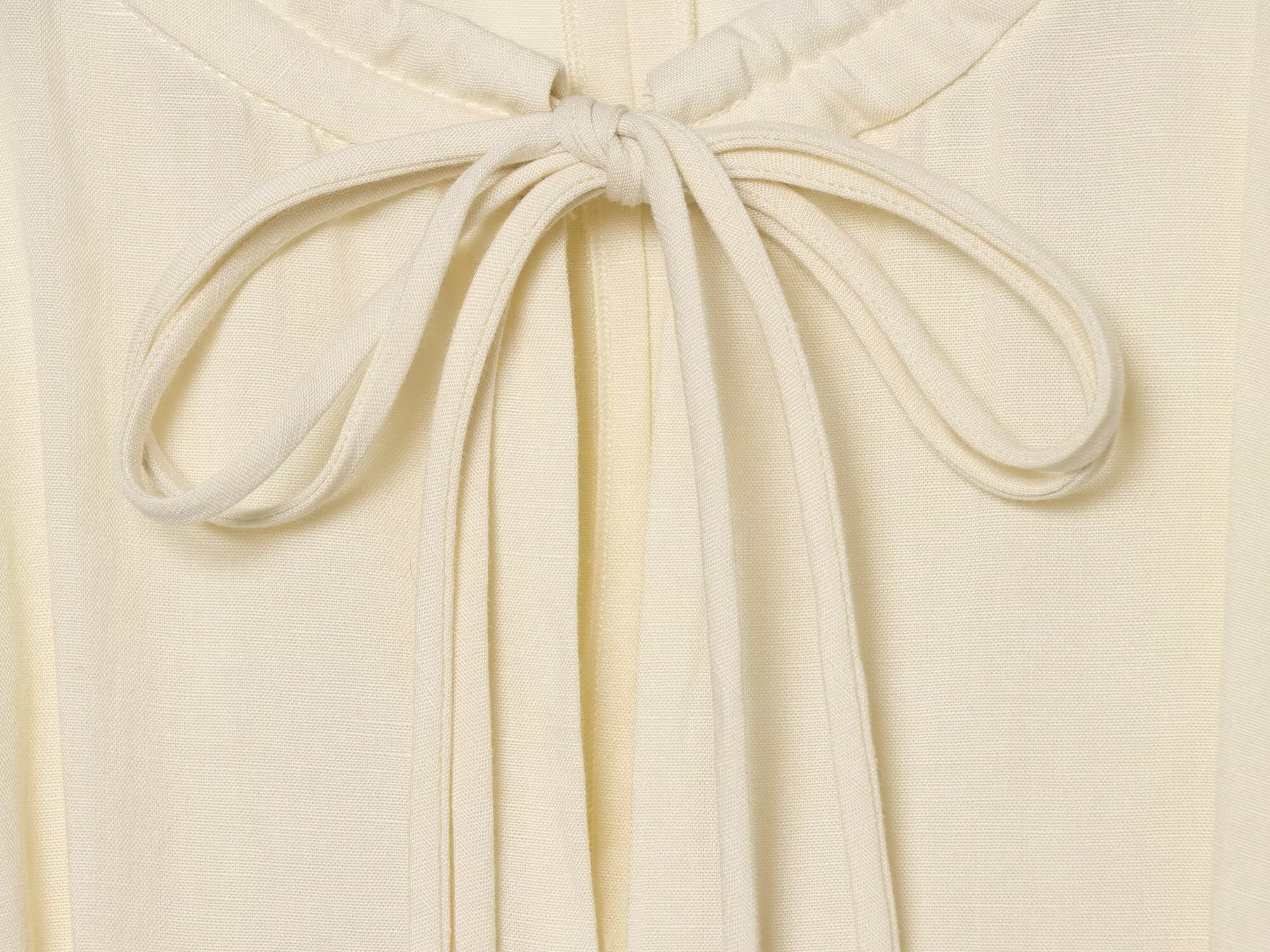 Robe plissée beige élégante à manches longues et col rond pour femme, coupe ajustée, style bohème, jupe trapèze, idéale pour les fêtes, la plage et les vacances d'été