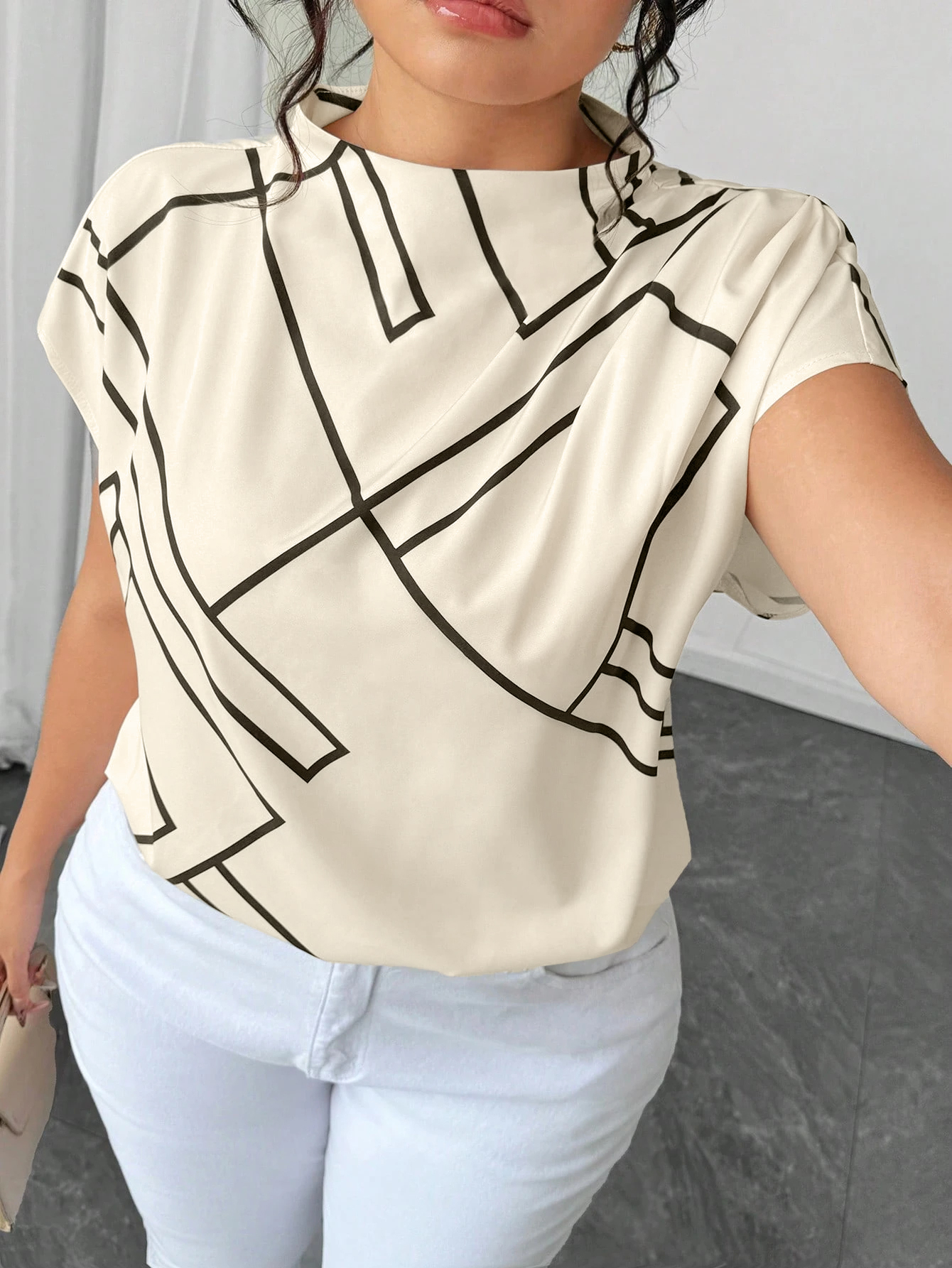 Chemisier grande taille pour femmes, col montant, imprimé géométrique, coupe ample, élégant, effet satiné, idéal pour le travail, les affaires et les occasions quotidiennes.